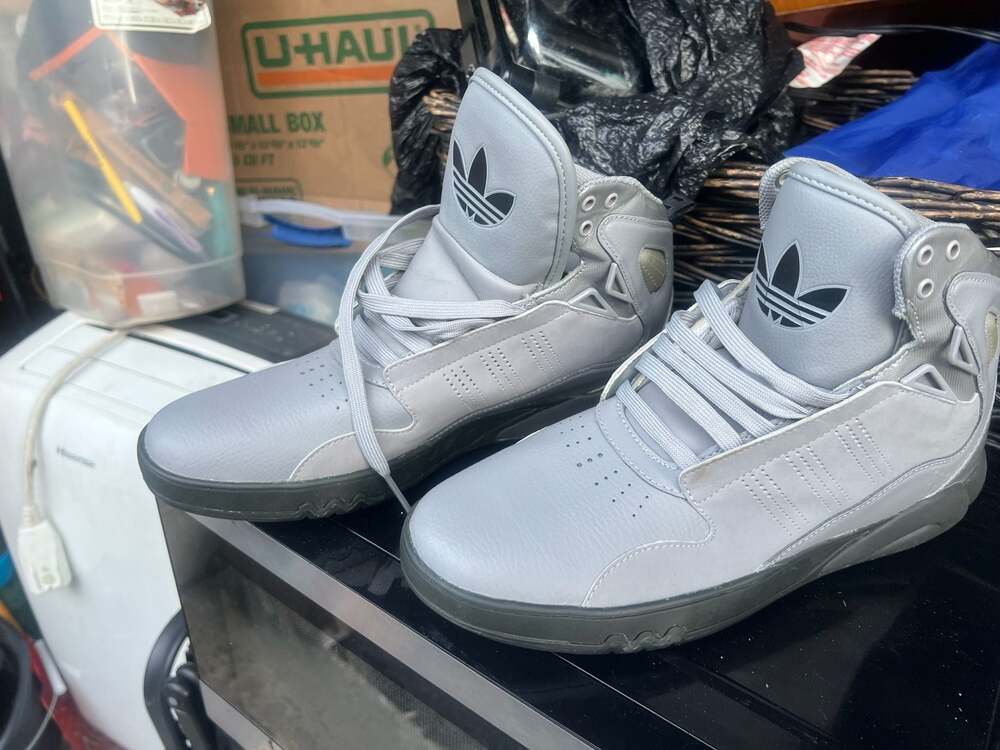 Adidas AR 2.0 High Top Sneakers Gray Leather G58228